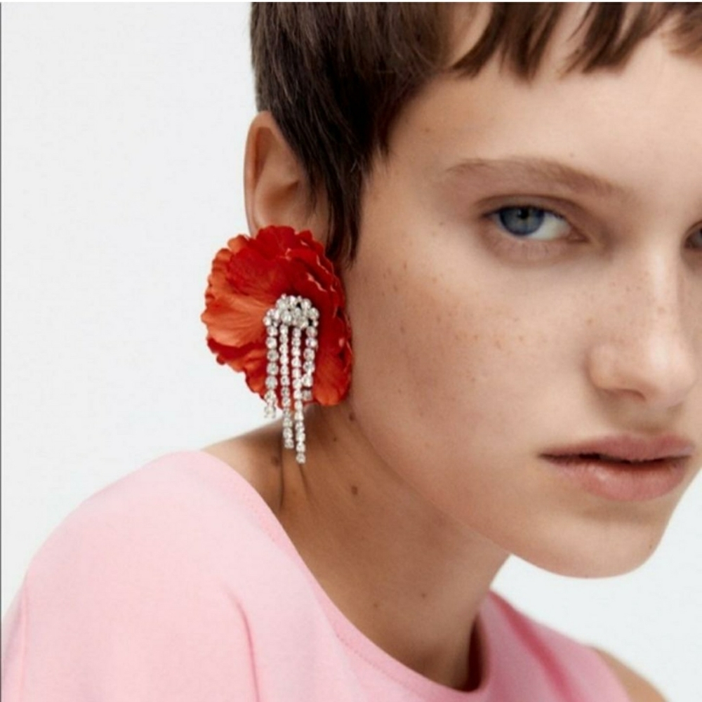 ZARA SPARKLY FLOWER EARRINGS RHINESTONE BLOGGERS FAVORITE